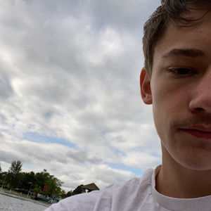 Meet your Posher, Stephen